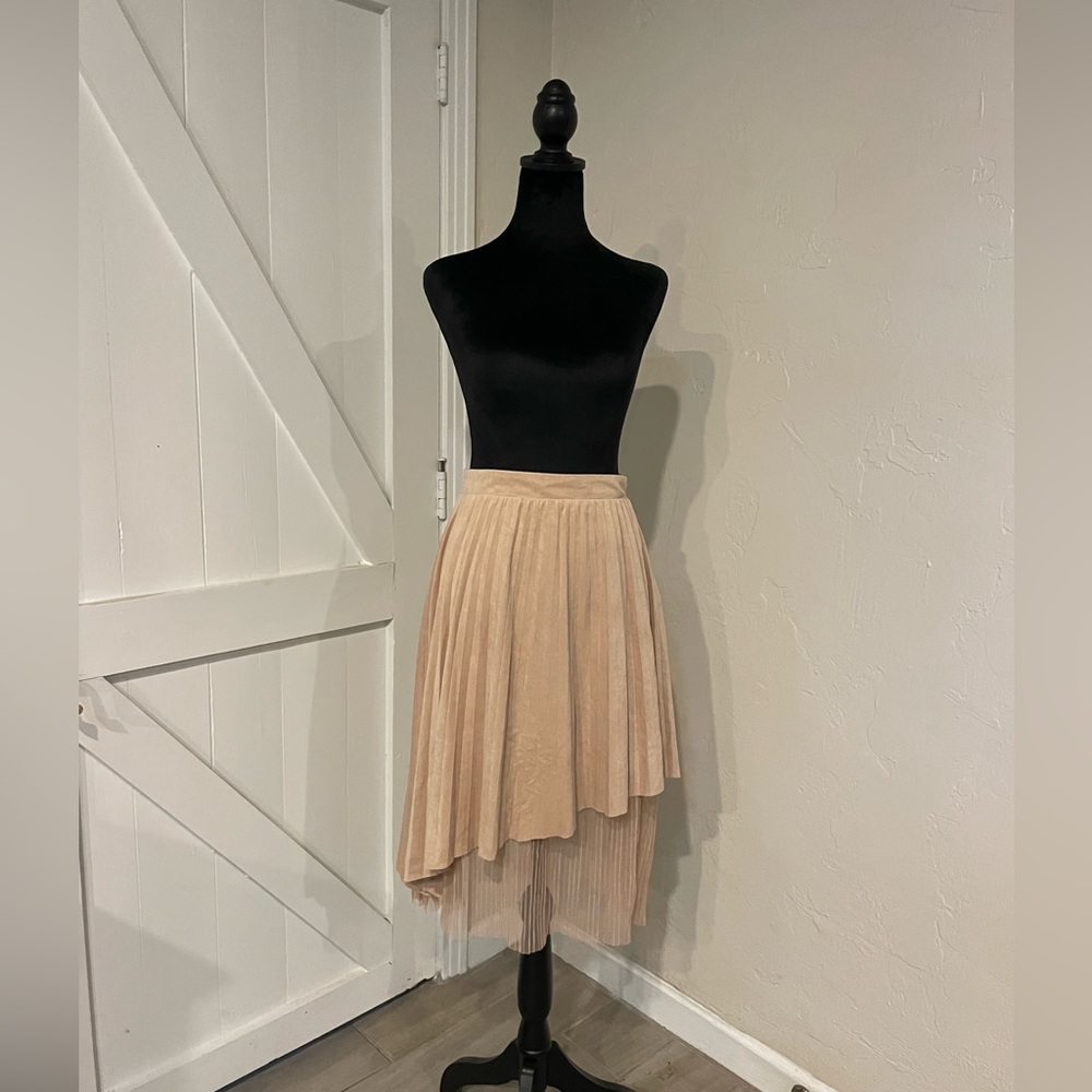 Zara Basic Blush Angular Skirt Size XS Like New Avant Garde ballet